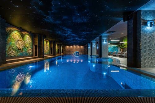 Внешний вид отеля Kravt Nevsky Hotel & SPA в Песках