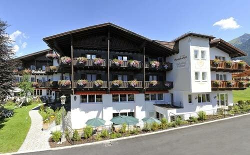 Внешний вид отеля Parkhotel Seefeld