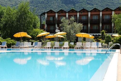 Внешний вид отеля Iseolago Hotel
