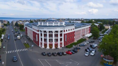 Внешний вид отеля Северная в Петрозаводске
