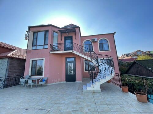 Внешний вид отеля Камилов в Махачкале