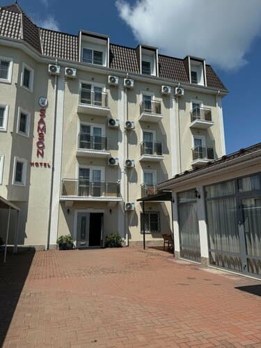 Внешний вид отеля Samson