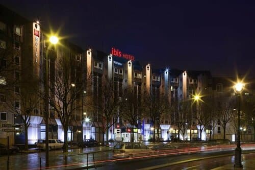 Внешний вид отеля Ibis Paris La Villette Cite Des Sciences 19eme в Квартале Пон-де-Фландре