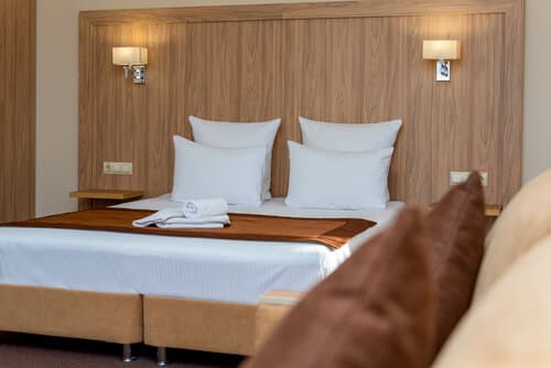 Внешний вид отеля Синегорье в Кисловодске