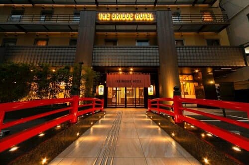 Внешний вид отеля The Bridge Hotel Shinsaibashi
