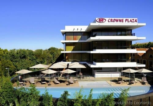 Внешний вид отеля Crowne Plaza Montpellier Corum в Монпелье