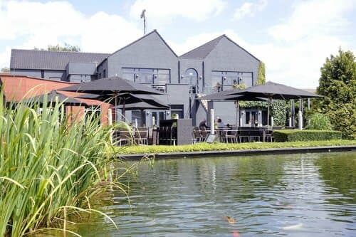 Внешний вид отеля Van Der Valk Hotel Beveren