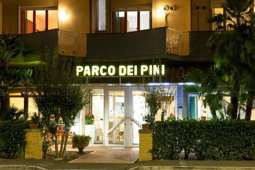 Внешний вид отеля Hotel Parco dei Pini
