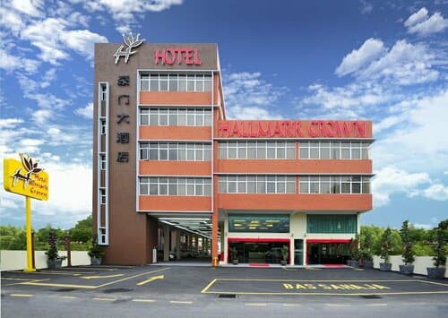 Внешний вид отеля Hallmark Crown Hotel в Малакке