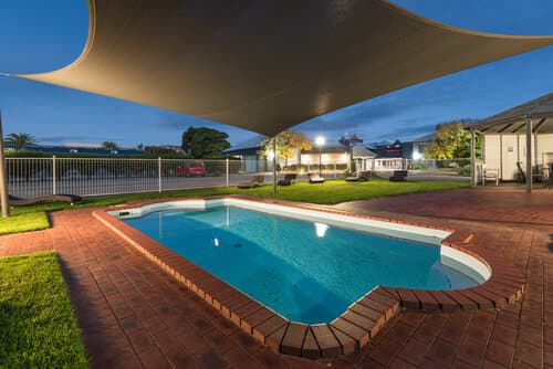 Внешний вид отеля Bellevue on the Lakes