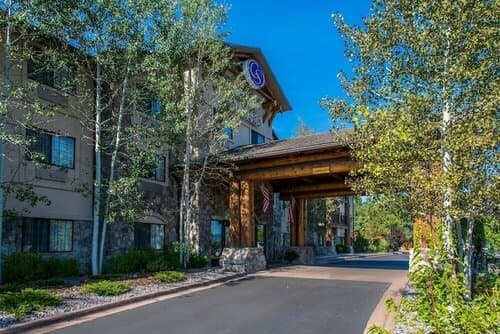 Внешний вид отеля Comfort Suites Golden West on Evergreen Parkway