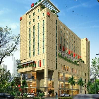 Внешний вид отеля ibis Bengaluru Hosur Road Hotel в Бангалоре