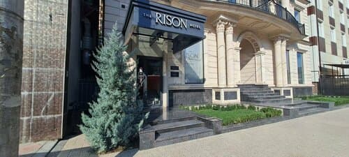 Внешний вид отеля Rison Hotel в Махачкале
