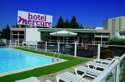 Внешний вид отеля Mercure Annecy Sud в Анси