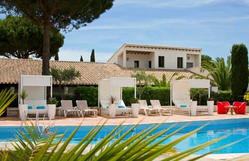 Внешний вид отеля Relais de l'Oustau Camarguen