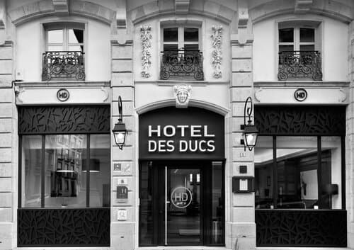 Внешний вид отеля Hotel Des Ducs