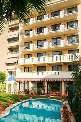 Внешний вид отеля Sun Riviera Hotel в Каннах