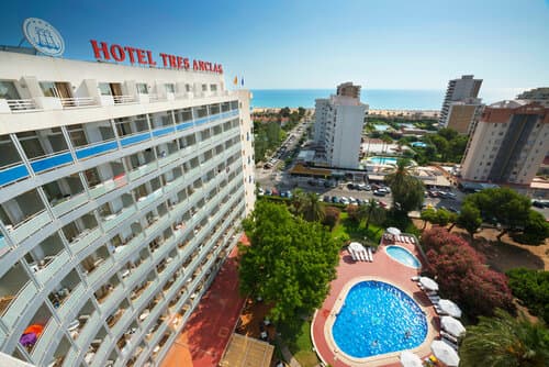 Внешний вид отеля Hotel Tres Anclas