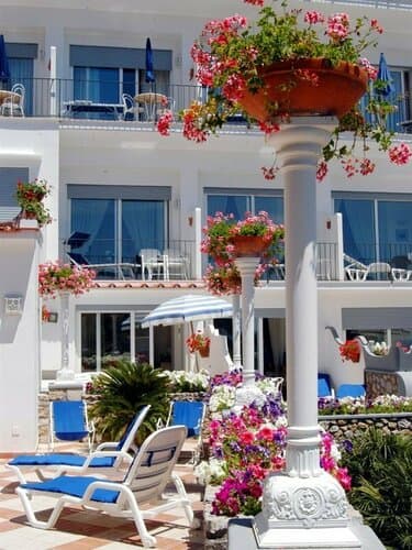 Внешний вид отеля Hotel La Floridiana в Капрях