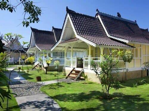 Внешний вид отеля Hotel Puri Tempo Doeloe в Денпасаре