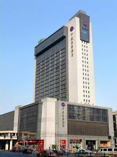 Внешний вид отеля Pullman Shanghai Jing An