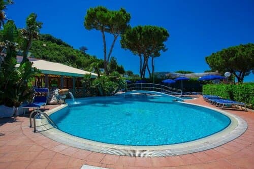 Внешний вид отеля Cristallo Palace Terme