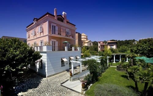 Внешний вид отеля Boutique Hotel Ristorante Don Alfonso 1890 в Италии