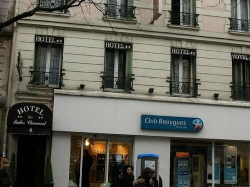 Внешний вид отеля Hotel Des Buttes Chaumont в Квартире де ле Виллетте