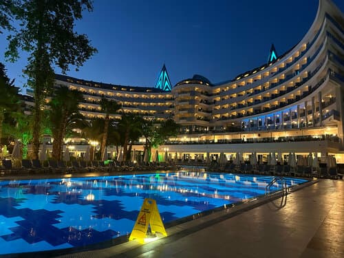 Внешний вид отеля Delphin Botanik Hotel в Анталье (провинция)