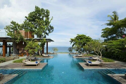 Внешний вид отеля Maya Sanur Resort & SPA в Денпасаре