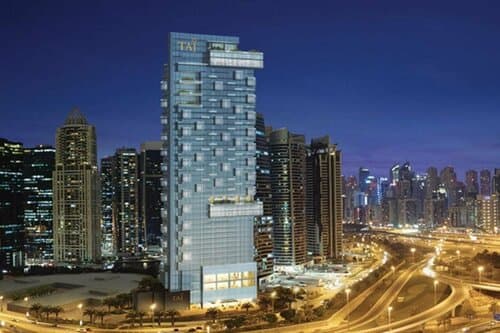 Внешний вид отеля Taj Jumeirah Lake Towers