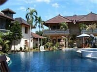 Внешний вид отеля Hotel Suma в Калибукбуке