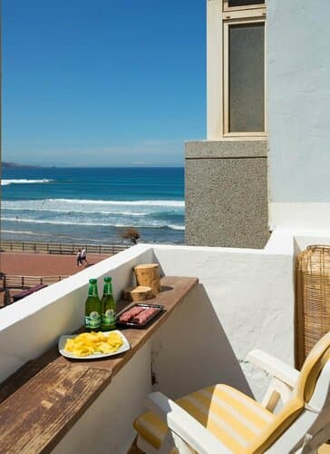 Внешний вид отеля La ventana Azul Hostel в Лас-Пальмас-де-Гран-Канарии