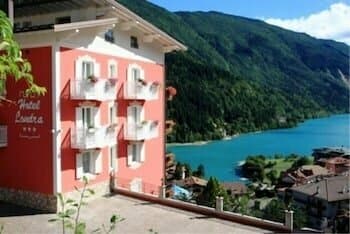 Внешний вид отеля Londra