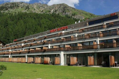 Внешний вид отеля Nira Alpina