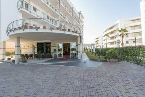 Внешний вид отеля Hotel la Ninfea