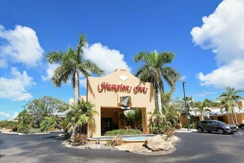 Внешний вид отеля Hampton Inn Key Largo Manatee Bay в Монре