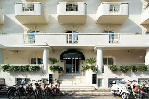 Внешний вид отеля Terrazza Marconi Hotel & Spamarine
