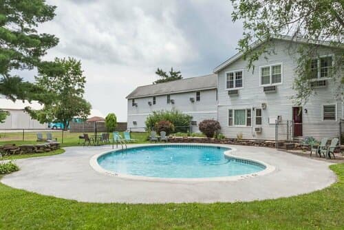 Внешний вид отеля Travelodge by Wyndham Great Barrington Berkshires