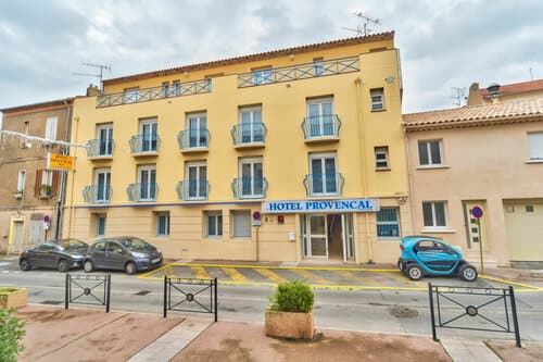 Внешний вид отеля Hotel Provencal в Сен-Рафаэле