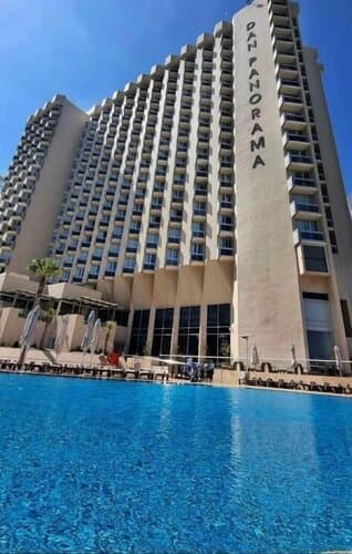 Внешний вид отеля Dan Panorama Tel Aviv Hotel
