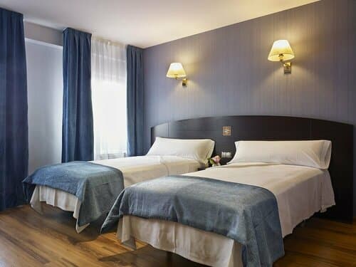 Внешний вид отеля Hotel La Serrana в Авилесе