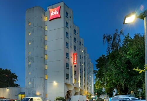 Внешний вид отеля Ibis Bochum Zentrum