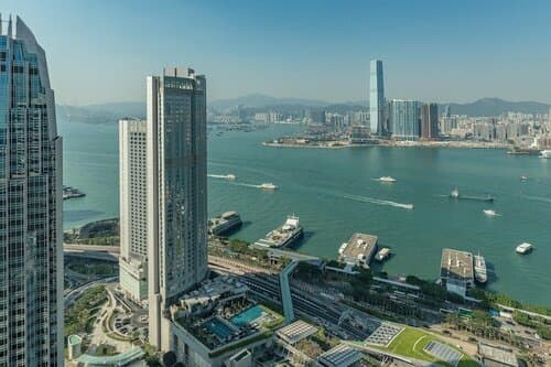 Внешний вид отеля Four Seasons Hotel Hong Kong
