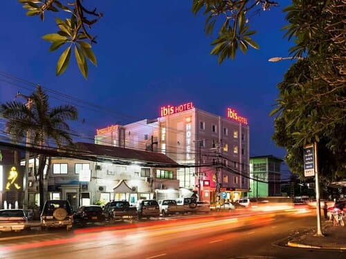 Внешний вид отеля Ibis Vientiane Nam Phu