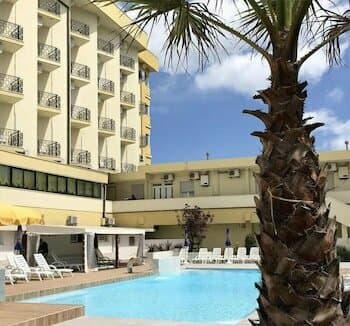 Внешний вид отеля Hotel Milanese