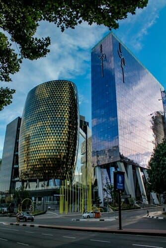 Внешний вид отеля Protea Hotel by Marriott Johannesburg Balalaika Sandton в Сандтоне