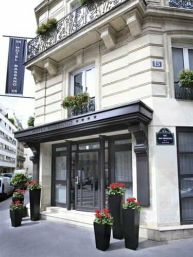 Внешний вид отеля Hotel Bassano в Шайо