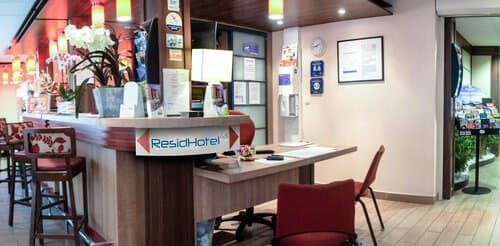 Внешний вид отеля ResidHotel Toulouse Centre в Капитоле / Арно Бернаре / Кармесе
