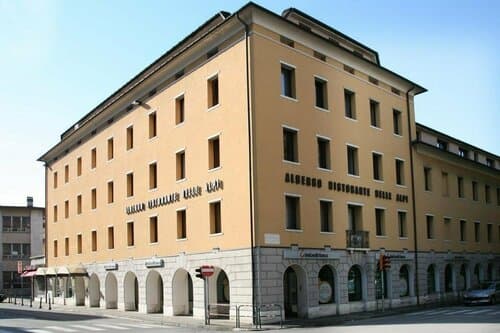 Внешний вид отеля Albergo Delle Alpi